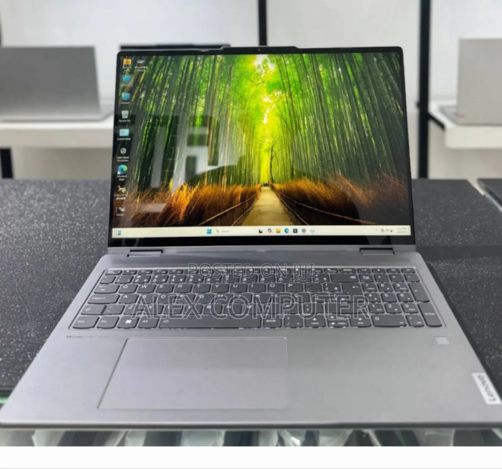 New Laptop Lenovo 16GB AMD Ryzen 7 SSD 512GB