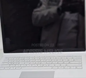 New Laptop Microsoft Surface Book 3 16GB Intel Core I7 SSD 256GB