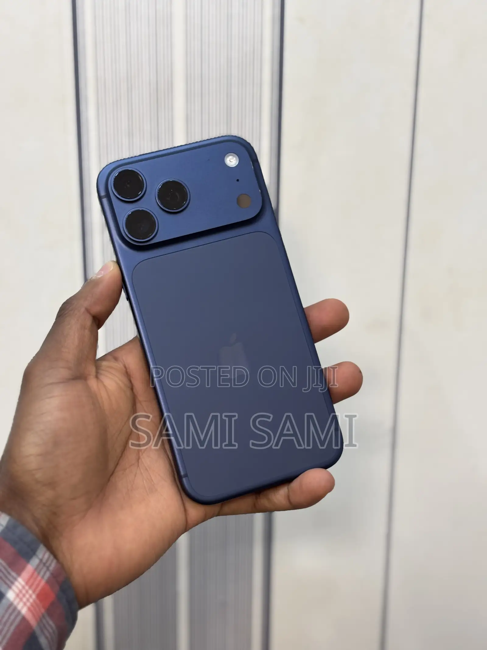 New Apple iPhone 17 Pro Max 256 GB Blue