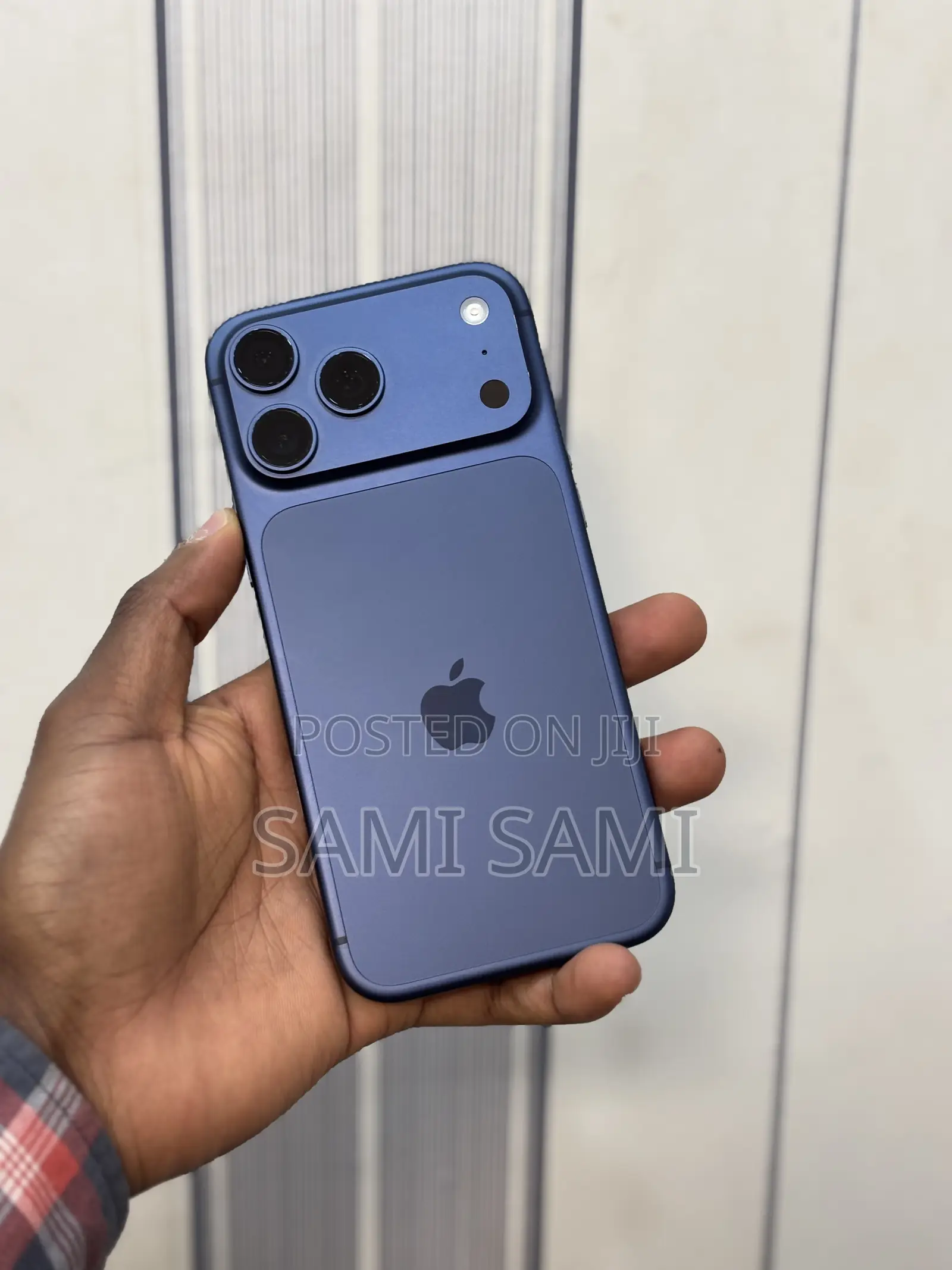 New Apple iPhone 17 Pro Max 256 GB Blue