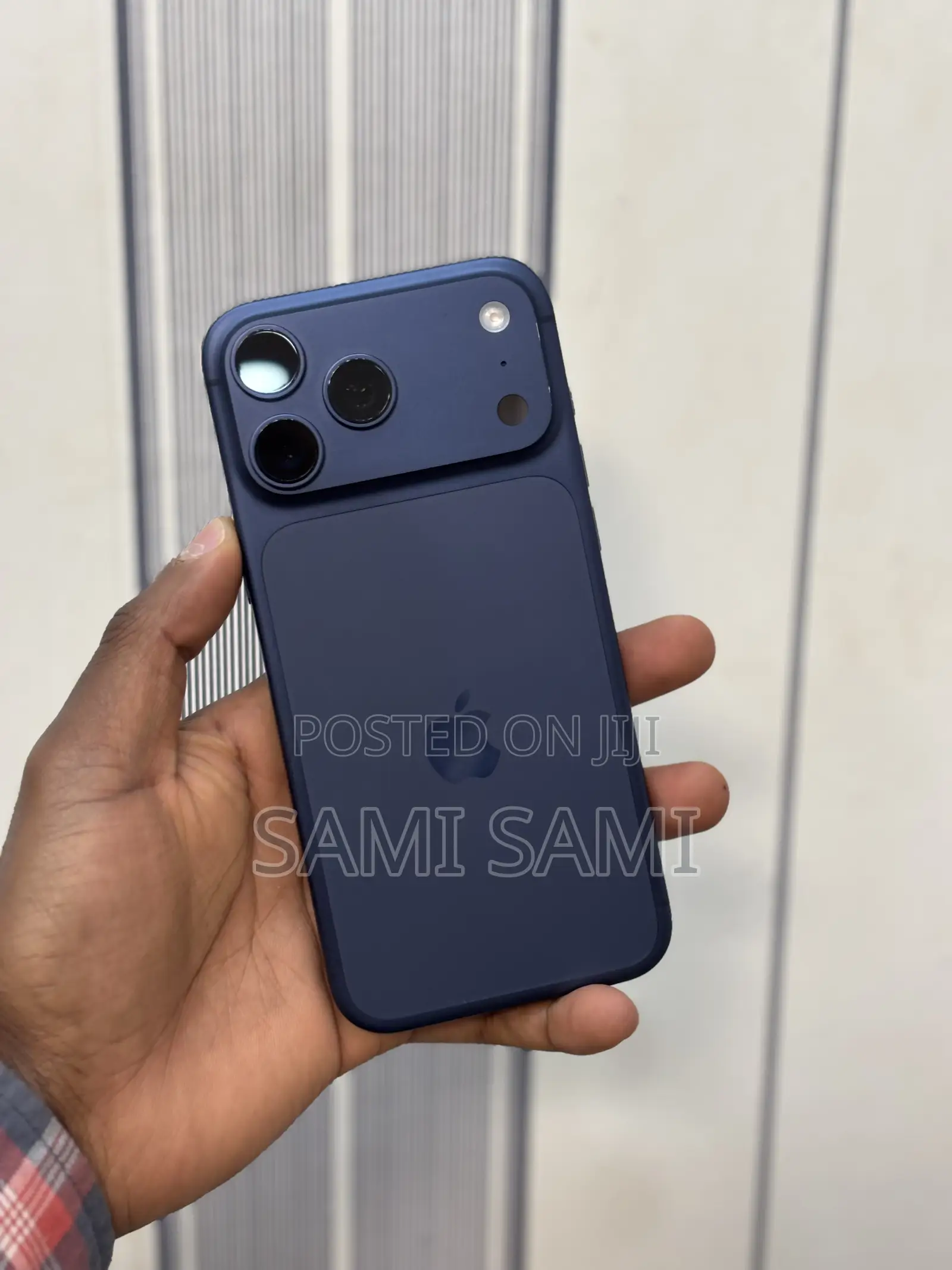 New Apple iPhone 17 Pro Max 256 GB Blue