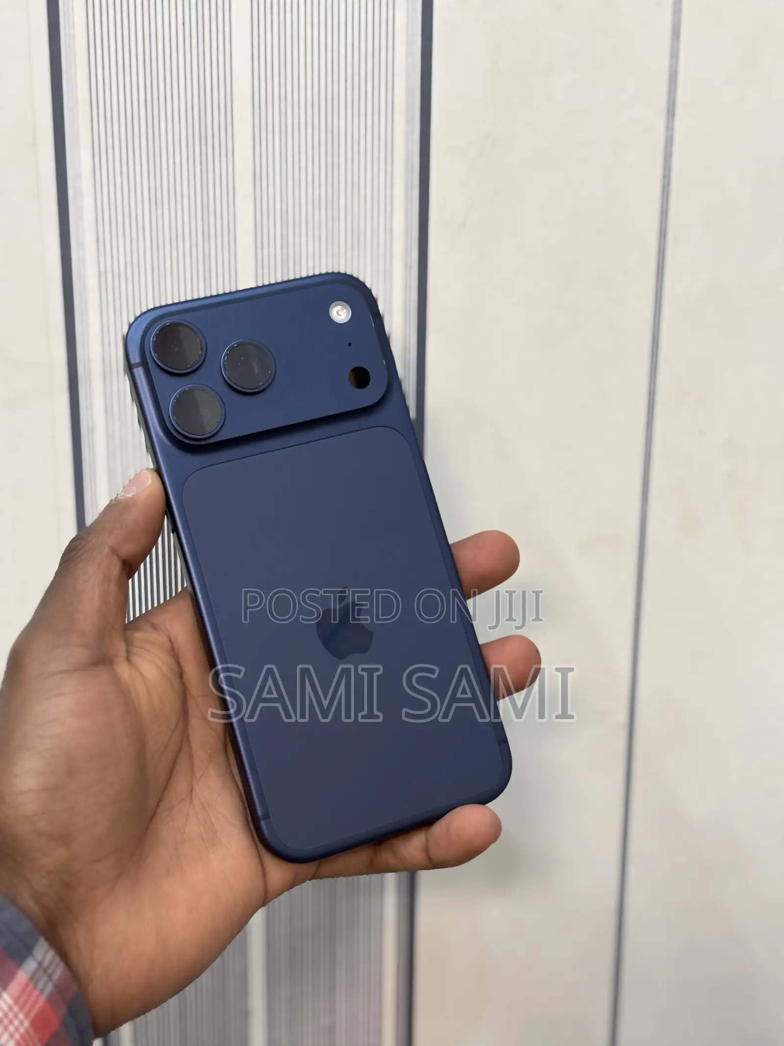 New Apple iPhone 17 Pro Max 256 GB Blue