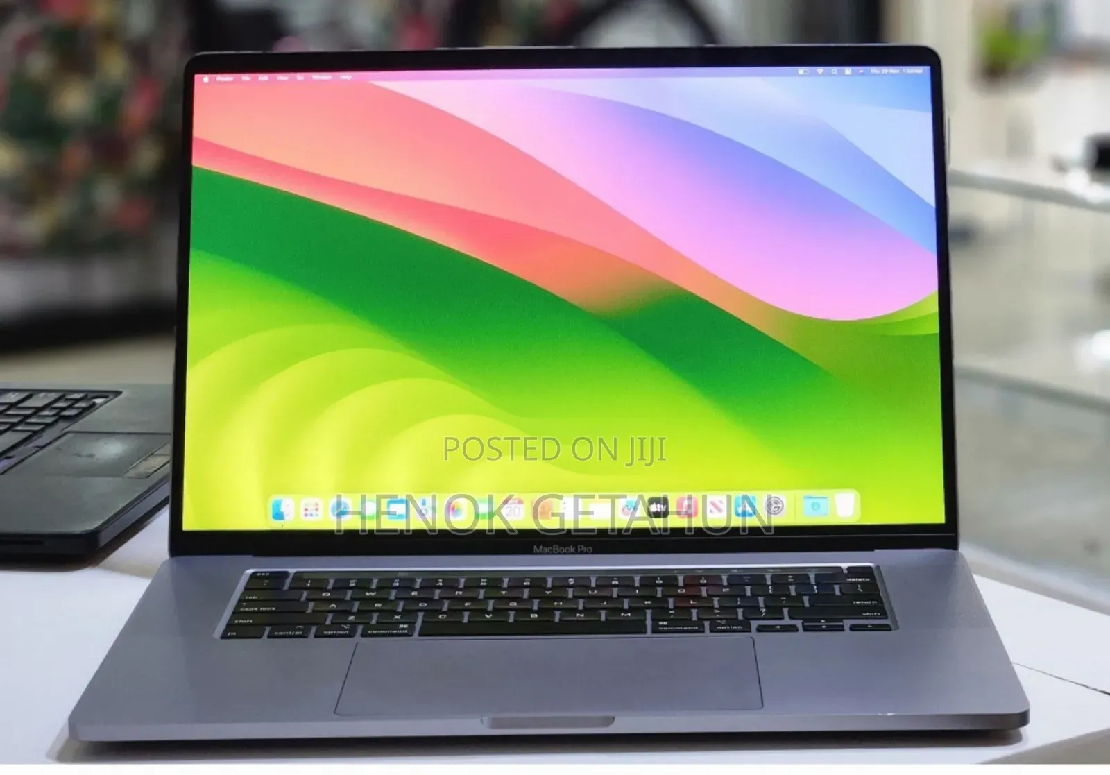 New Laptop Apple MacBook Pro 2019 32GB Intel Core I9 SSD 2T