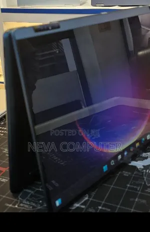 New Laptop Lenovo Yoga 11e 16GB Intel Core Ultra 7 SSD 1T