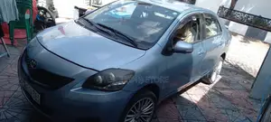 Toyota Yaris 2011 Blue