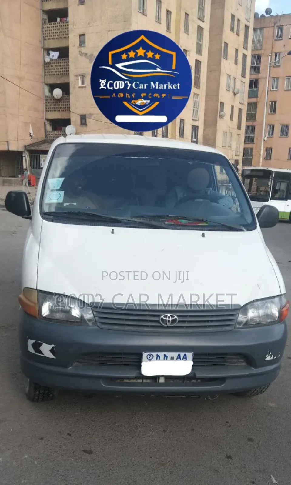 Toyota HiAce 2003 White