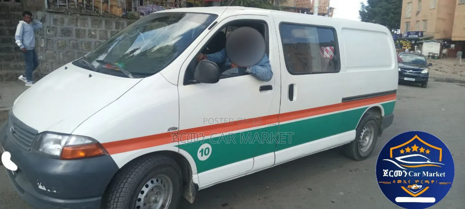 Toyota HiAce 2003 White