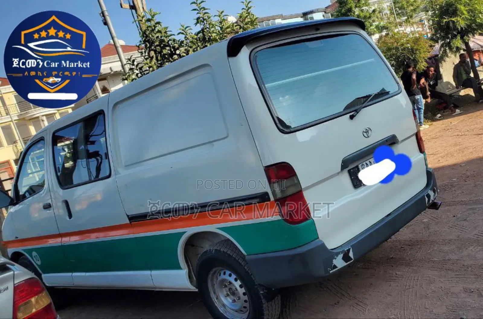 Toyota HiAce 2003 White