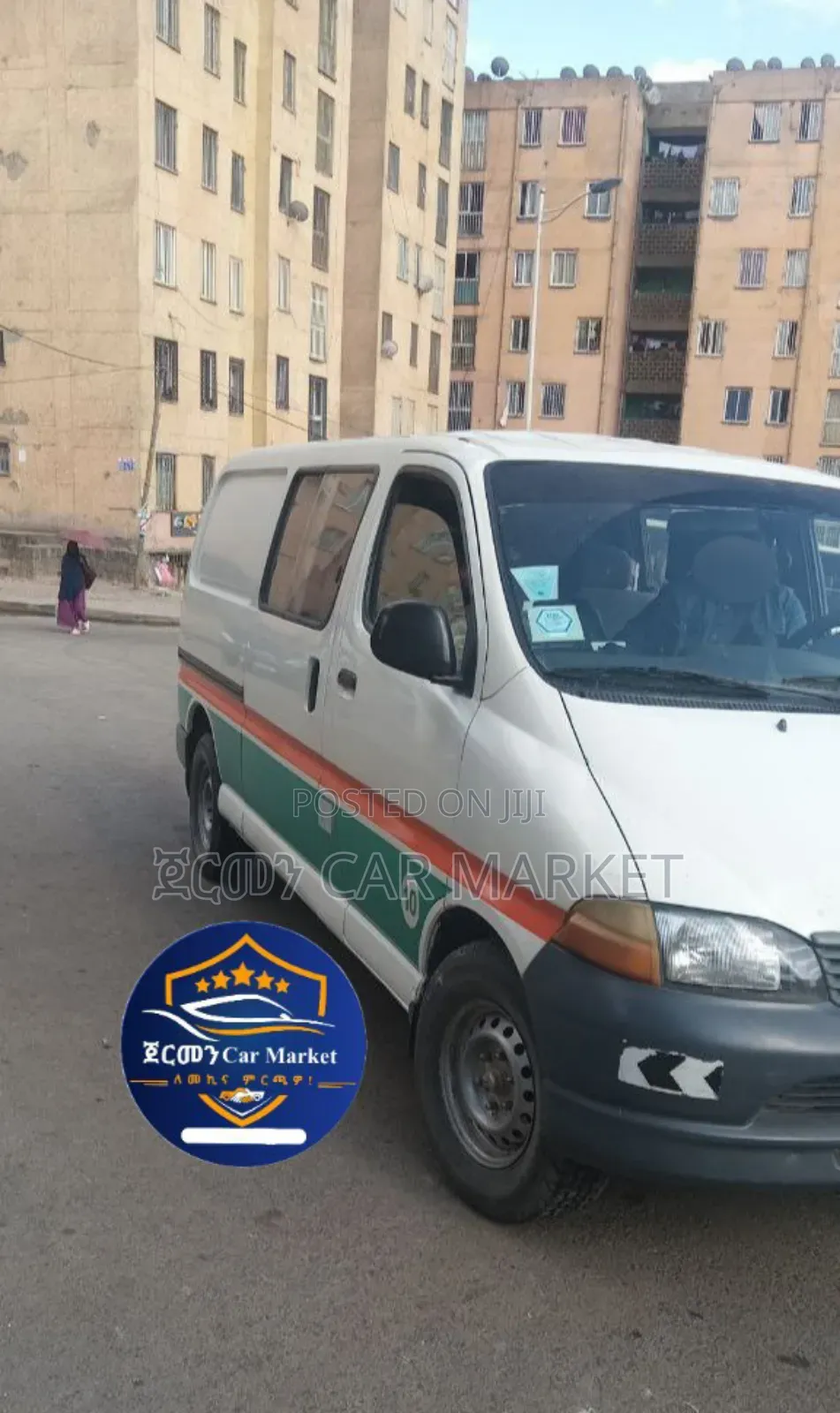 Toyota HiAce 2003 White