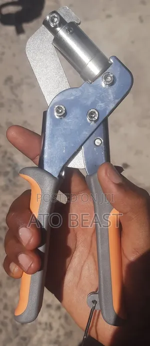 Handheld Grommet Eyelet Plier, a Manual Press Tool for Punching Holes