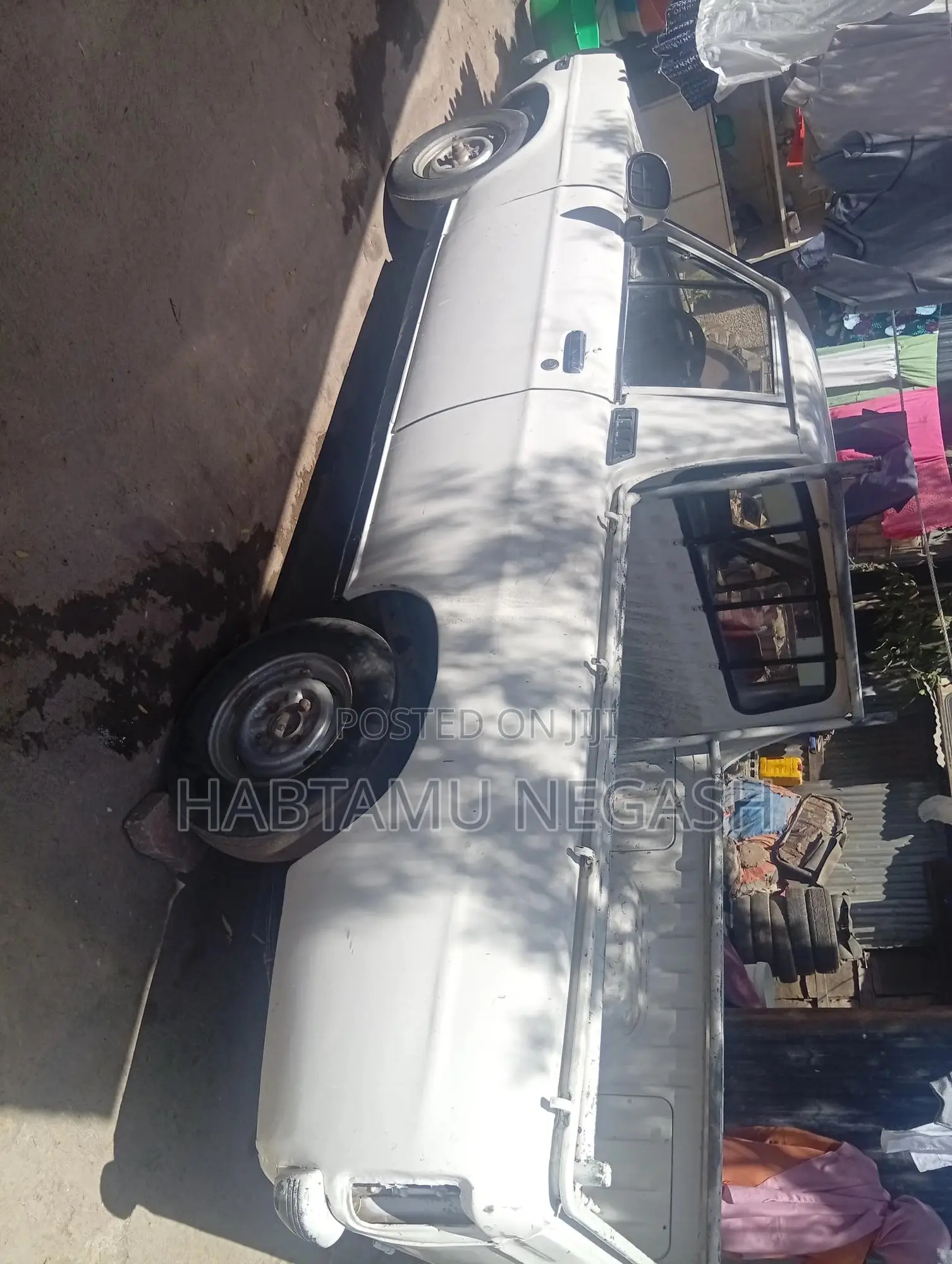 Daihatsu Atrai 1985 White