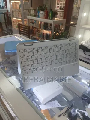 New Laptop HP Spectre X360 16GB Intel Core I7 SSD 1T