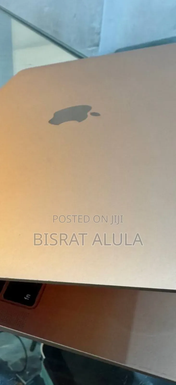 New Laptop Apple MacBook Pro 2019 8GB Intel Core I5 SSD 256GB