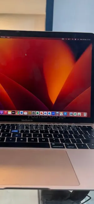 New Laptop Apple MacBook Pro 2019 8GB Intel Core I5 SSD 256GB