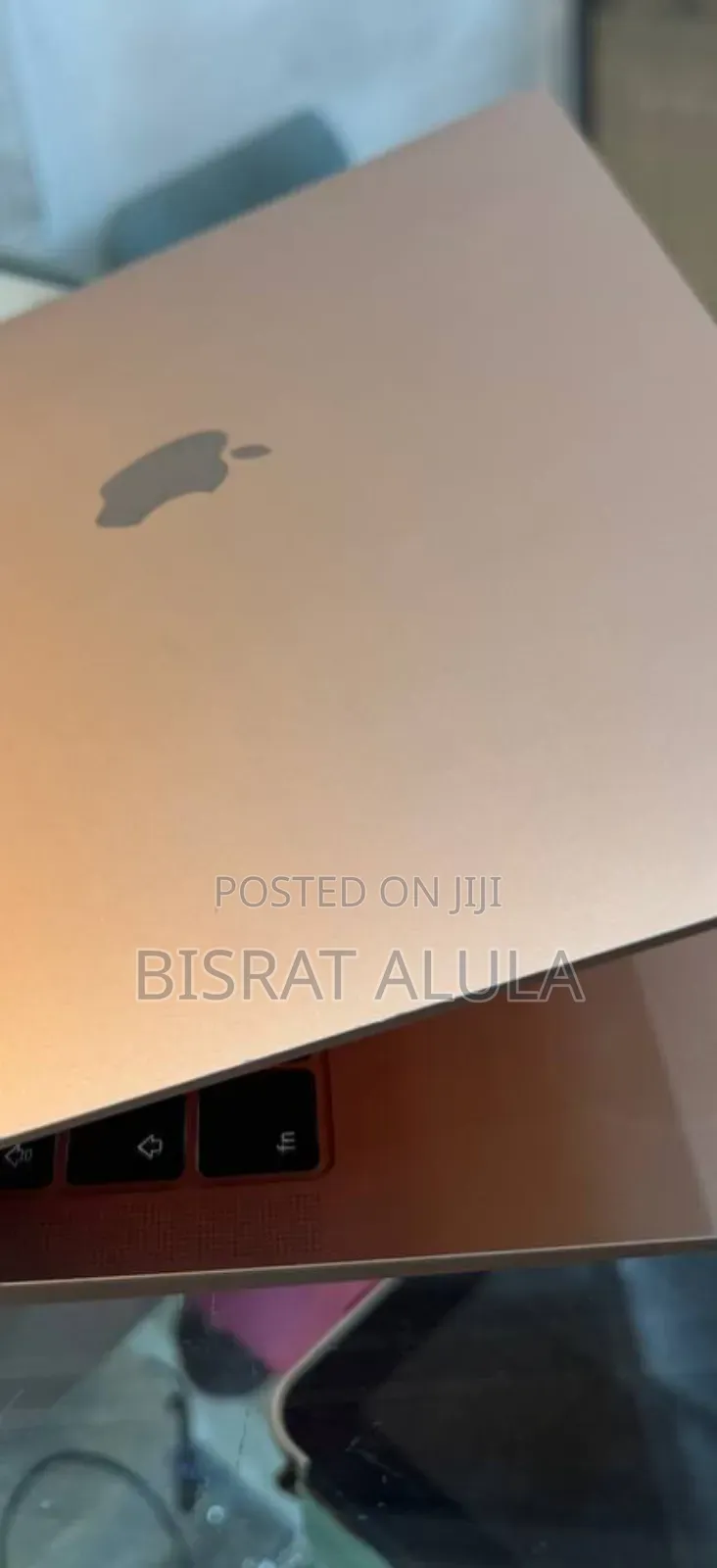 New Laptop Apple MacBook Pro 2019 8GB Intel Core I5 SSD 256GB