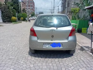 Toyota Yaris 2008 Gray