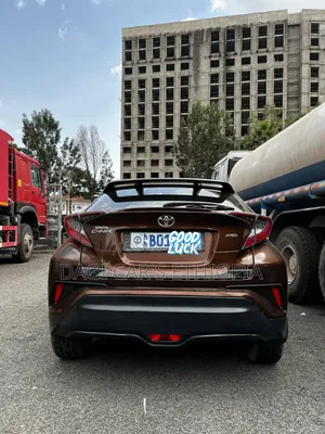 Toyota C-HR 2017 Brown