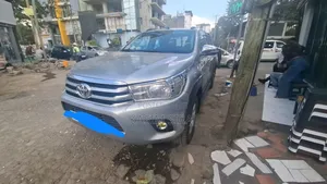 Toyota Hilux Revo Double Cab Deisel 2.4 RWD 2016 Silver