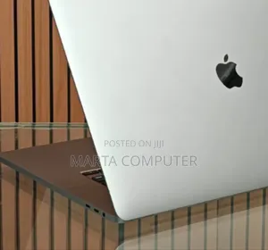 New Laptop Apple MacBook Pro 2019 16GB Intel Core I7 SSD 512GB