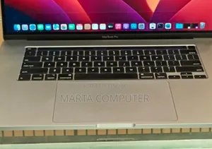 New Laptop Apple MacBook Pro 2019 16GB Intel Core I7 SSD 512GB