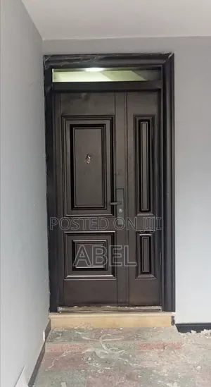 የብረት በር ይፈልጋሉ Victor