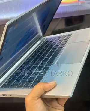 New Laptop HP EliteBook 830 G8 16GB Intel Core I5 SSD 512GB