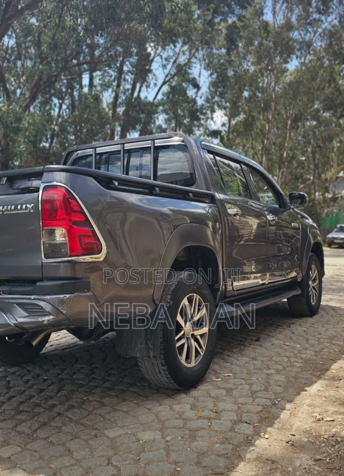 Toyota Hilux Revo Double Cab Deisel 2.4 AWD 2017 Gray