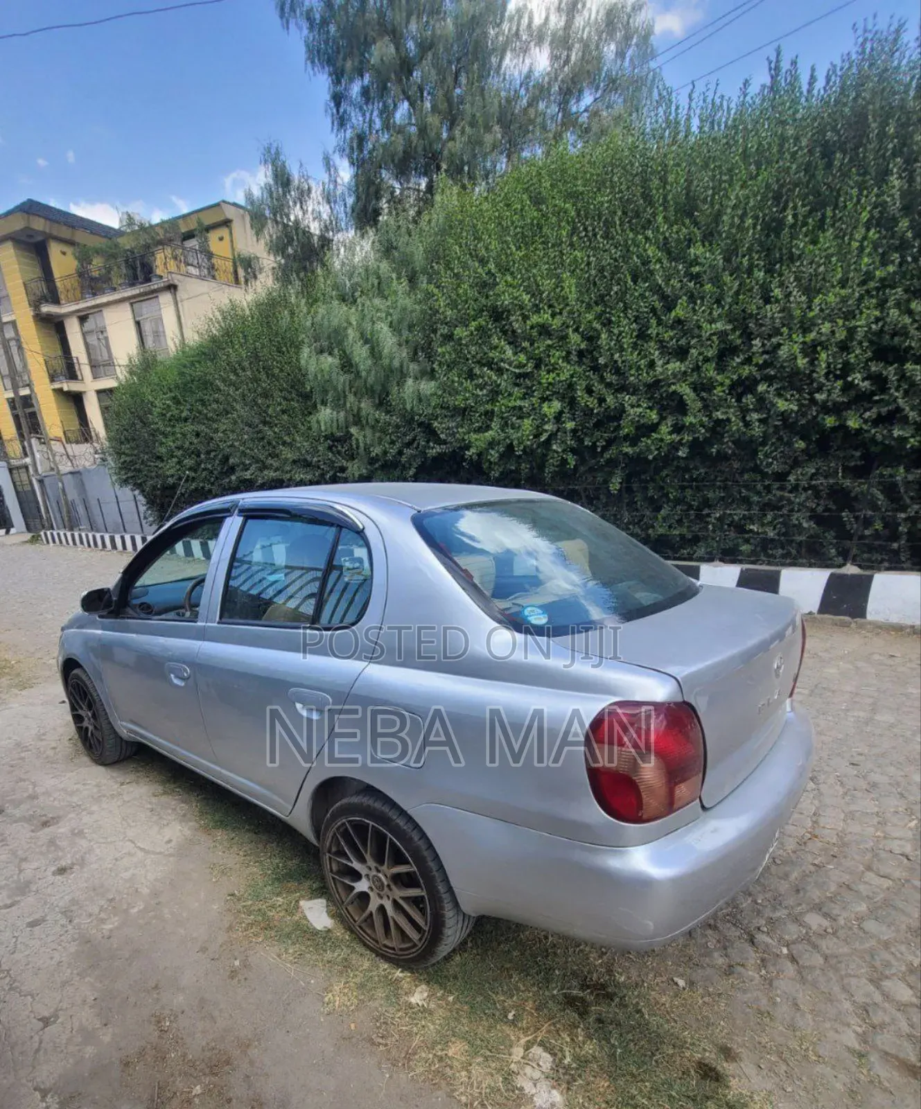 Toyota Platz 1.0 FWD 2001 Silver