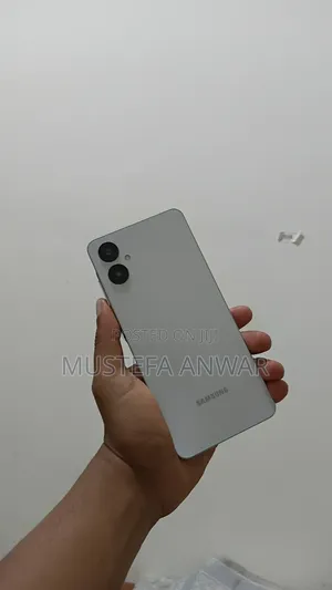 New Samsung Galaxy A06 128 GB Silver