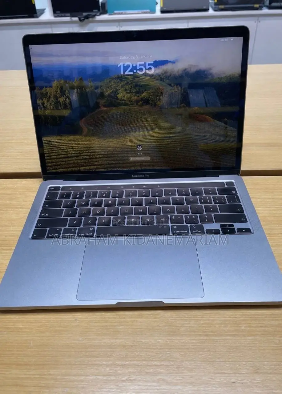 New Laptop Apple MacBook Pro 2020 M1 8GB Apple M1 SSD 256GB