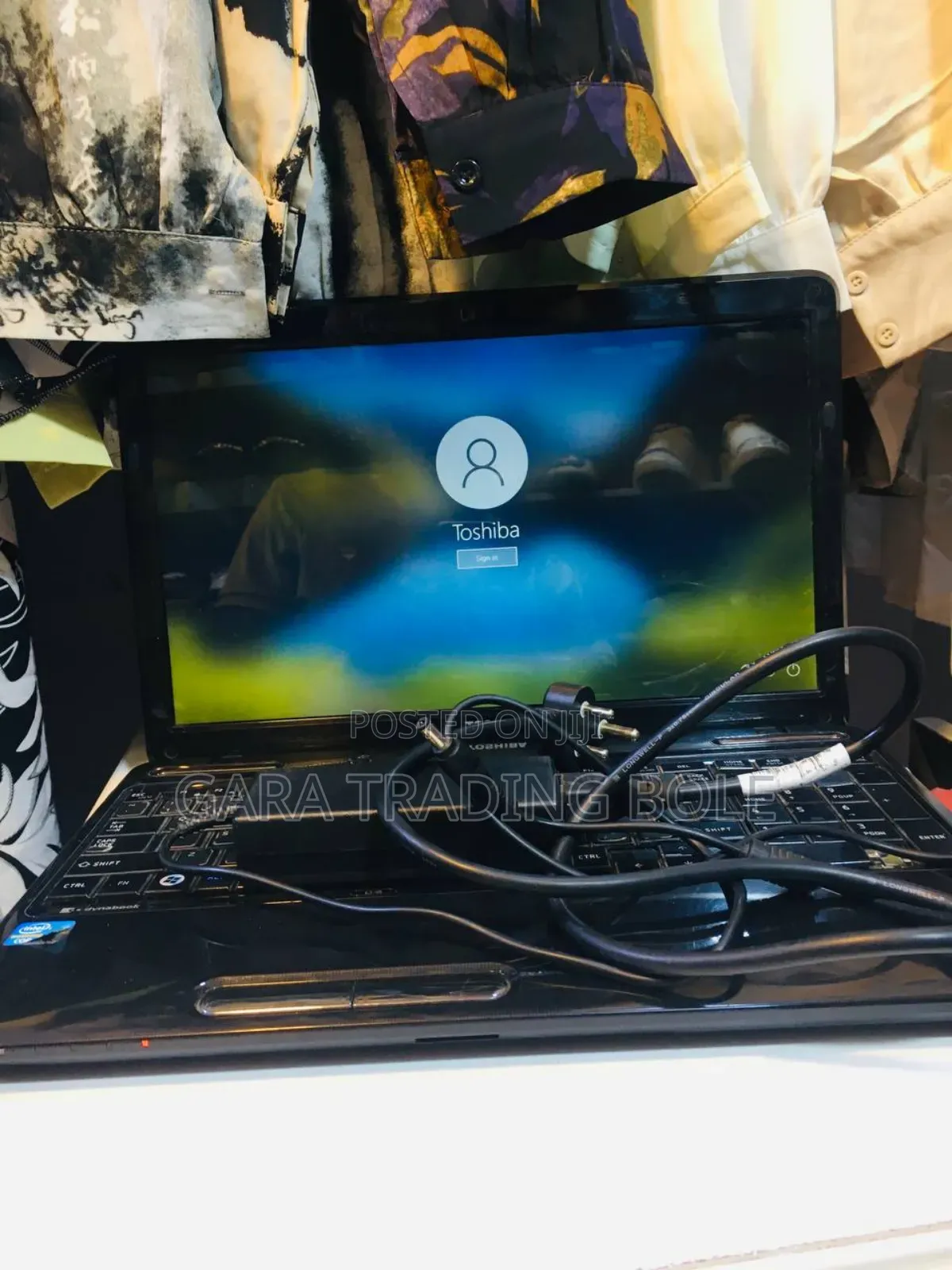 Laptop Toshiba dynaEdge DE-100 4GB Intel Core I3 HDD 256GB