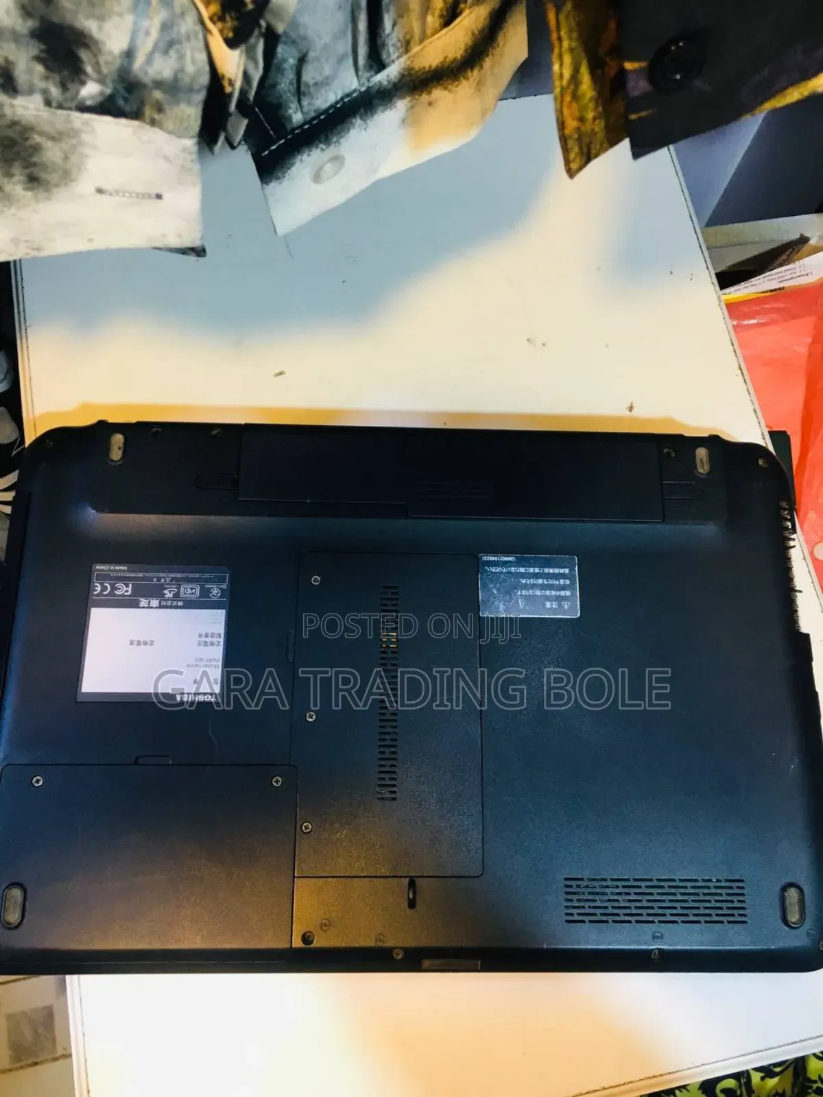 Laptop Toshiba dynaEdge DE-100 4GB Intel Core I3 HDD 256GB