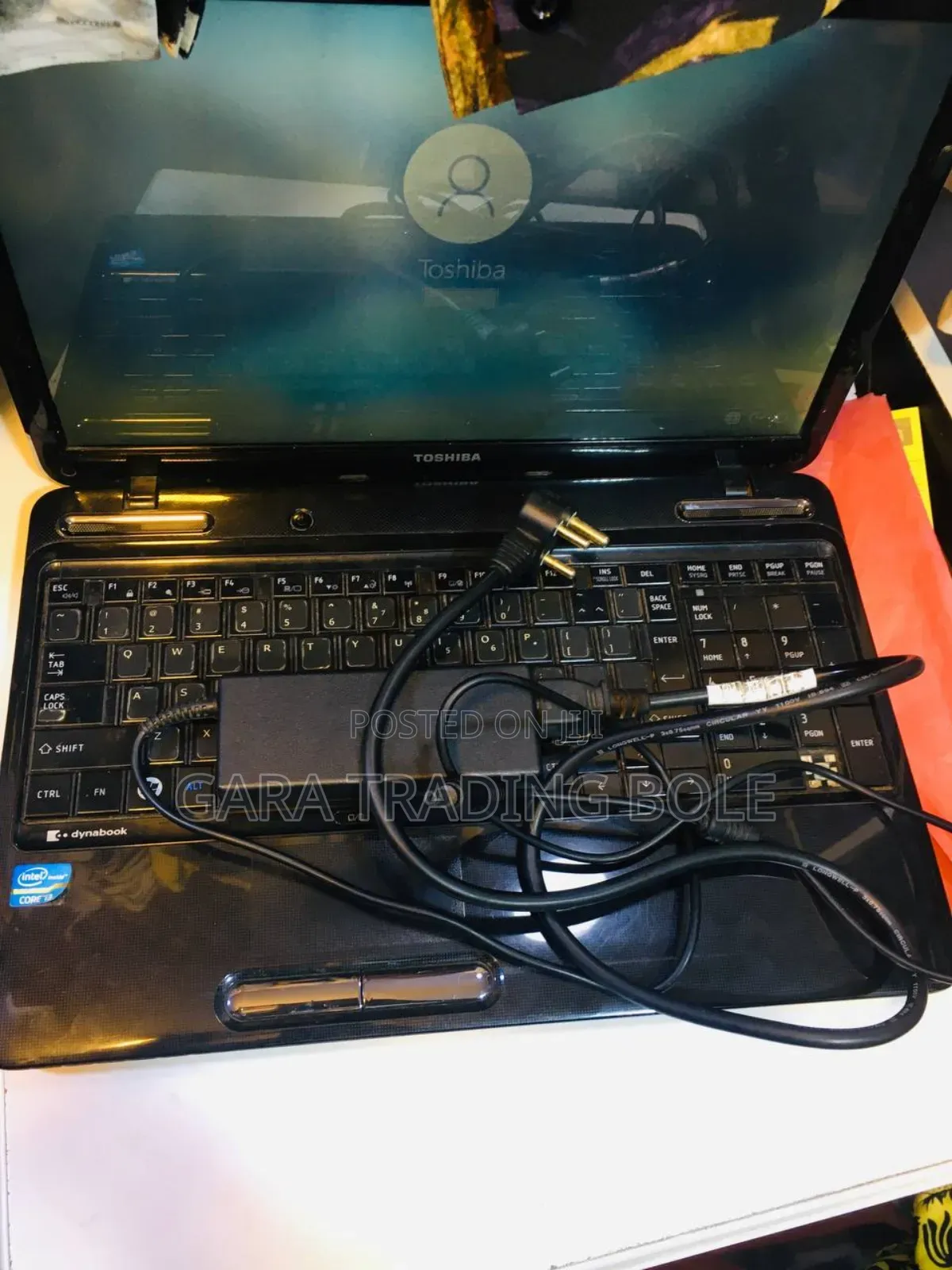 Laptop Toshiba dynaEdge DE-100 4GB Intel Core I3 HDD 256GB