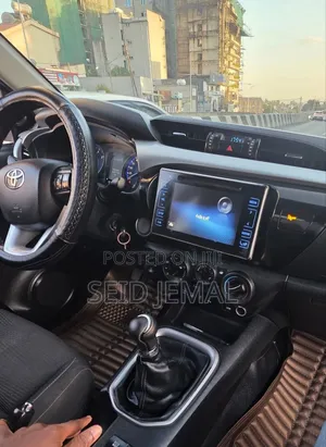 Toyota Hilux 2018 Brown
