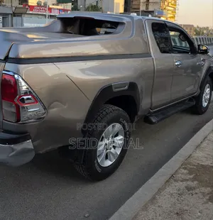 Toyota Hilux 2018 Brown