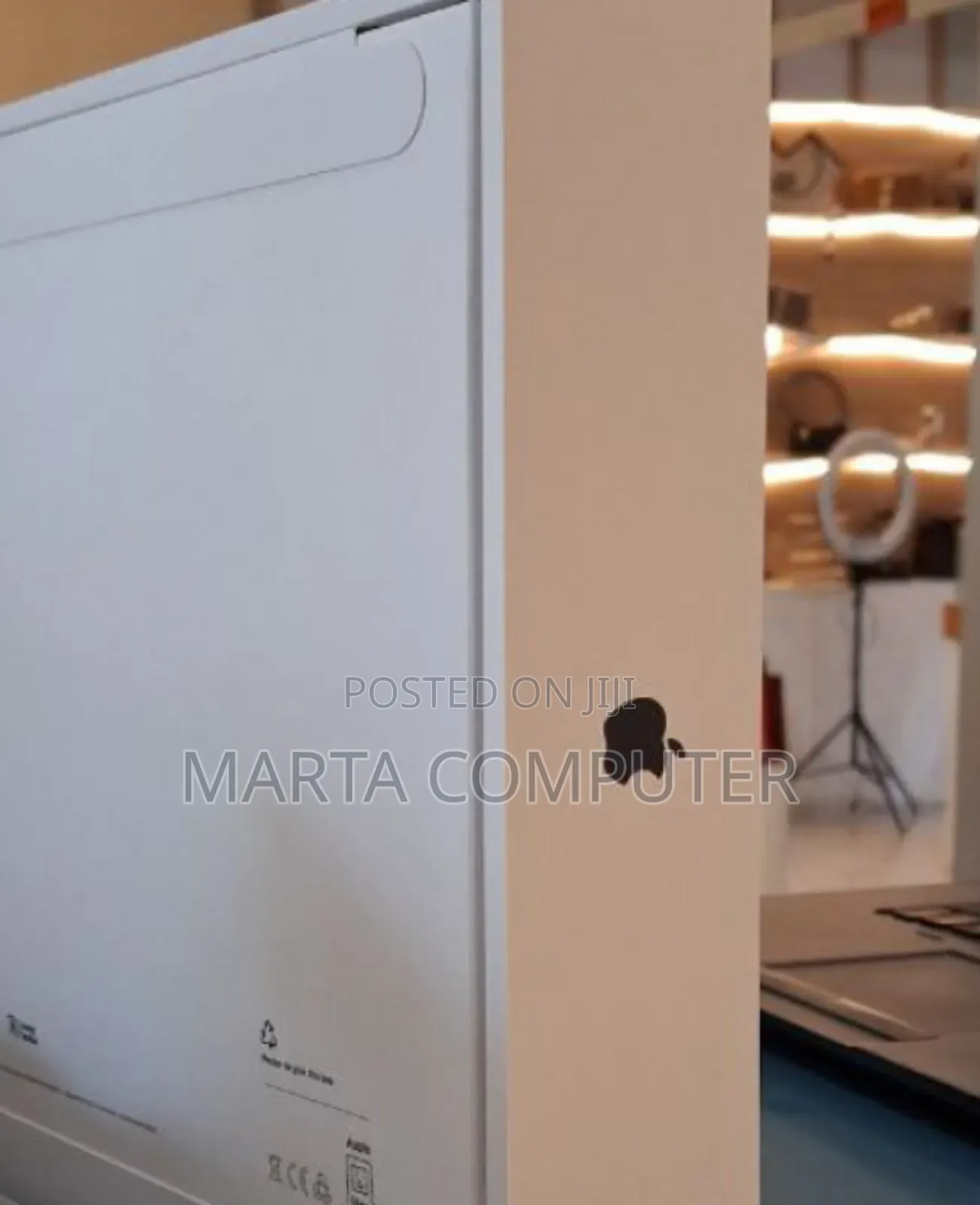 New Laptop Apple MacBook Air 2025 M4 13-Inch 16GB Apple M4 SSD 512GB