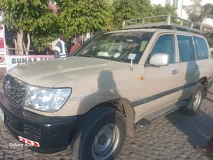 Toyota Land Cruiser 1998 Gold