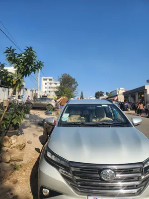 Toyota Rush 2020 Silver