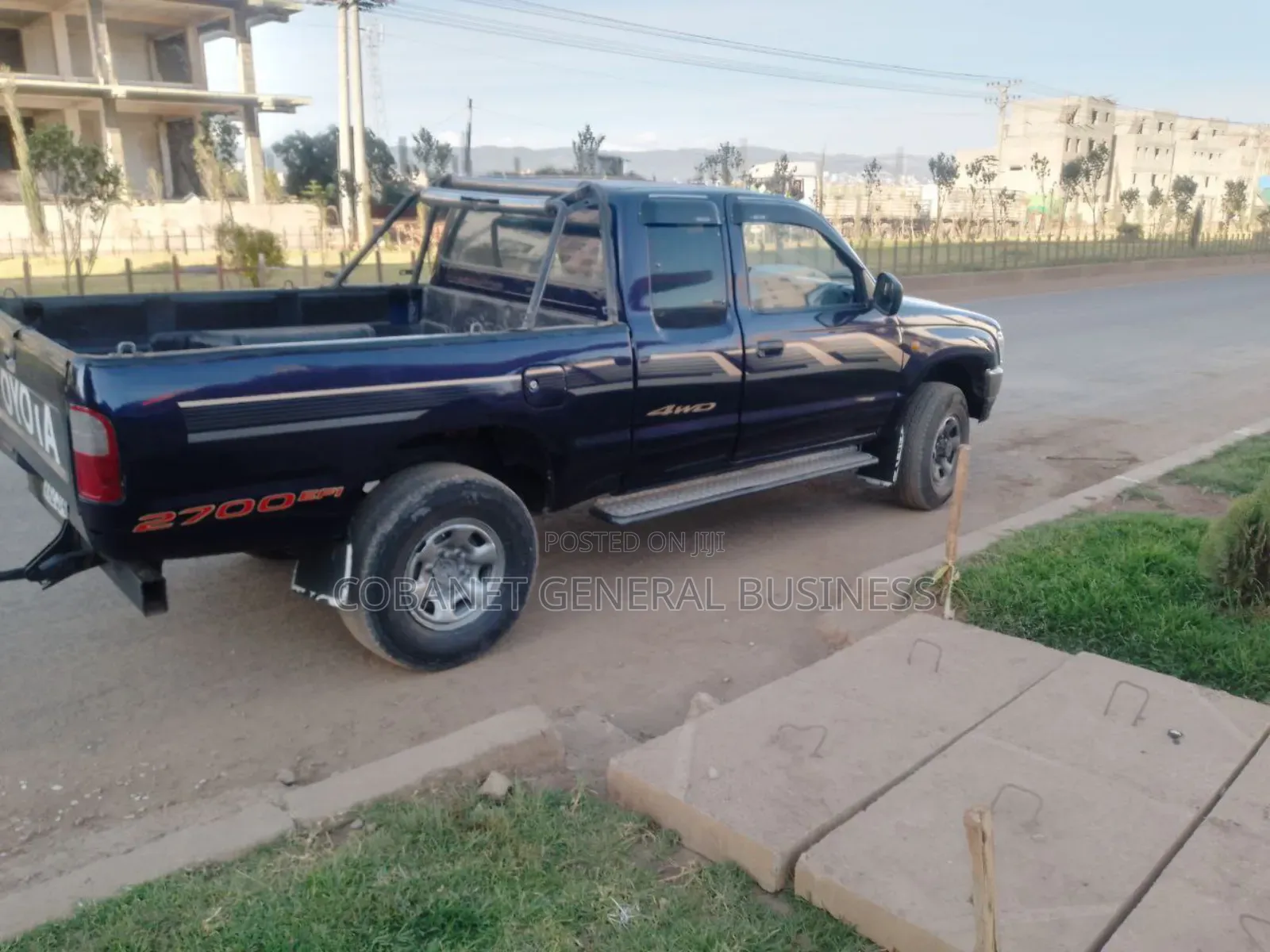 Toyota Hilux 1999 Blue