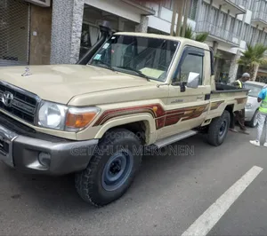 Toyota Land Cruiser 2009 Beige