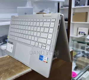 New Laptop HP Pavilion X360 8GB Intel Core I5 SSD 512GB