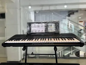 Yamaha PSR E273 Piano Keyboard