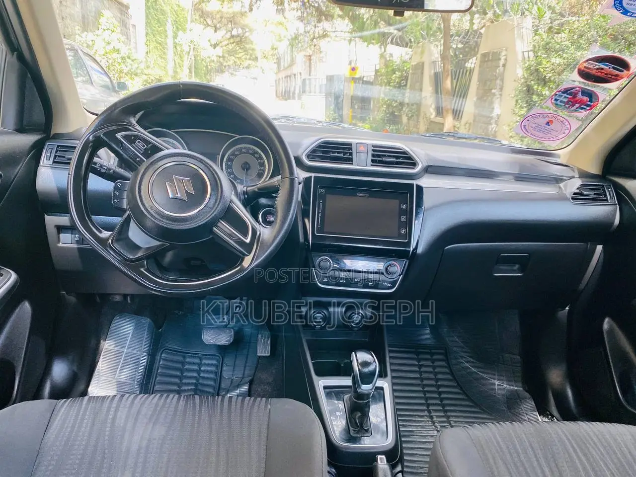 Suzuki Dzire 2022 Silver