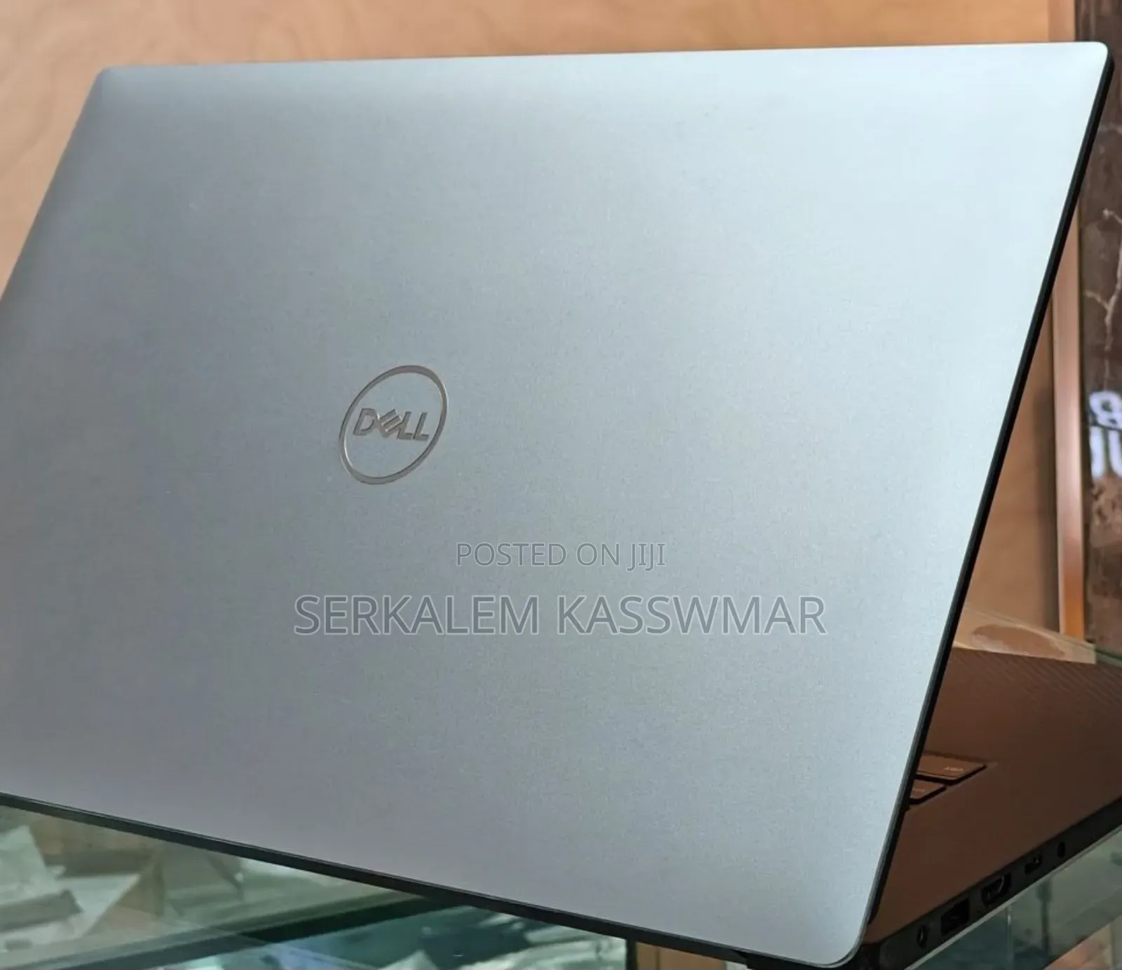 New Laptop Dell Precision 5540 16GB Intel Core I7 SSD 512GB