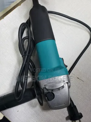 Makita Grinder