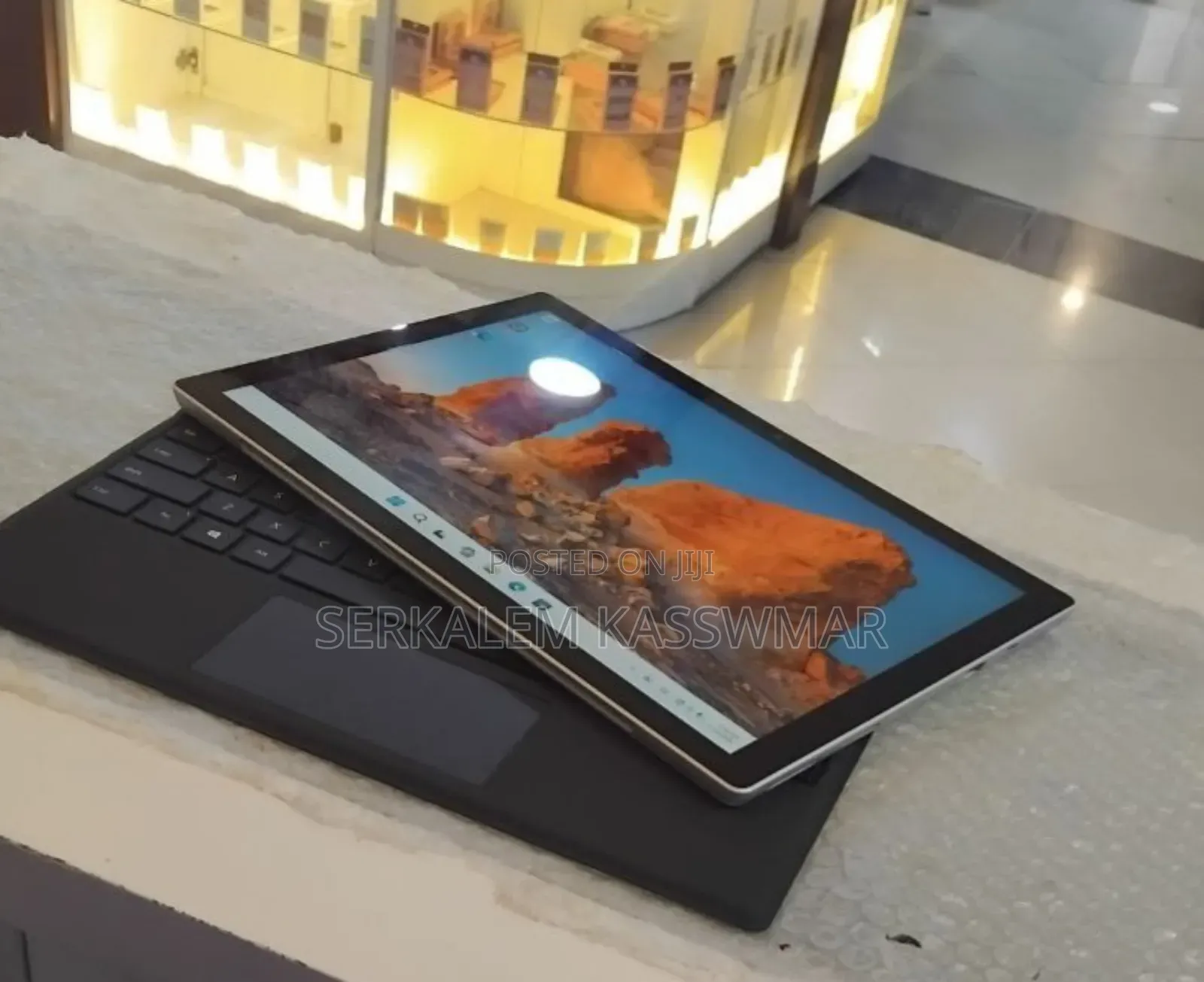 New Laptop Microsoft Surface Pro 7 16GB Intel Core I7 SSD 256GB