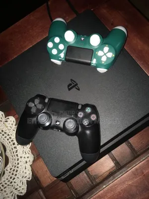 Playstation 4 Slim ኦርጂናሉነን Jealbreak የሆነ ከዋስትና ጋር