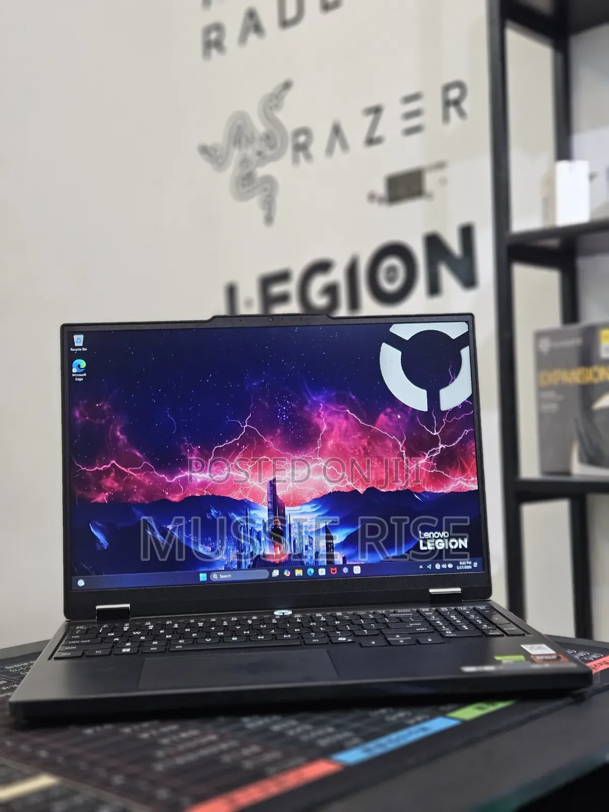 New Laptop Lenovo Legion 5 16GB AMD Ryzen 7 SSD 512GB
