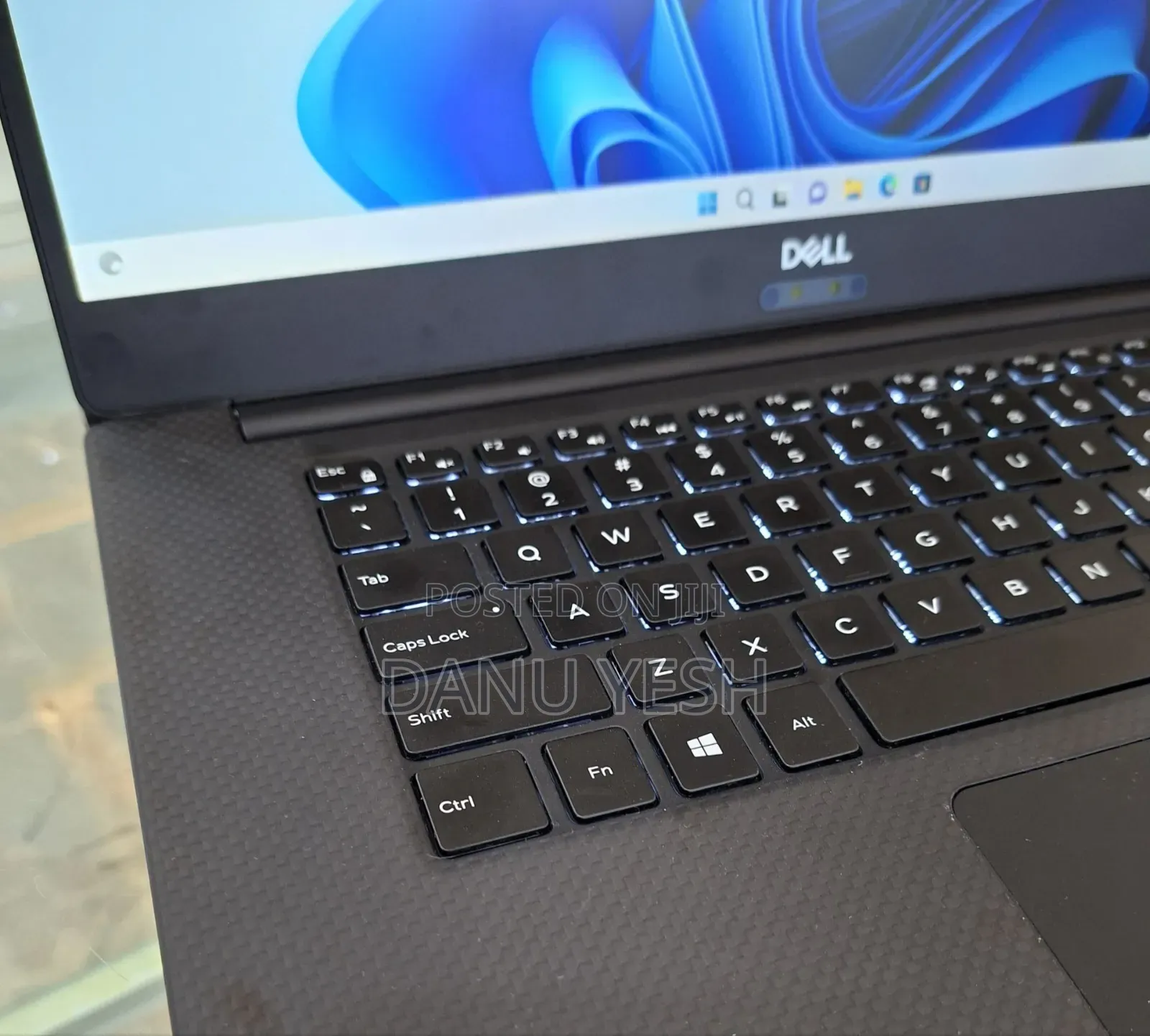 New Laptop Dell Precision 5540 16GB Intel Core I5 SSD 256GB