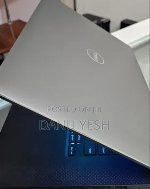 New Laptop Dell Precision 5540 16GB Intel Core I5 SSD 256GB